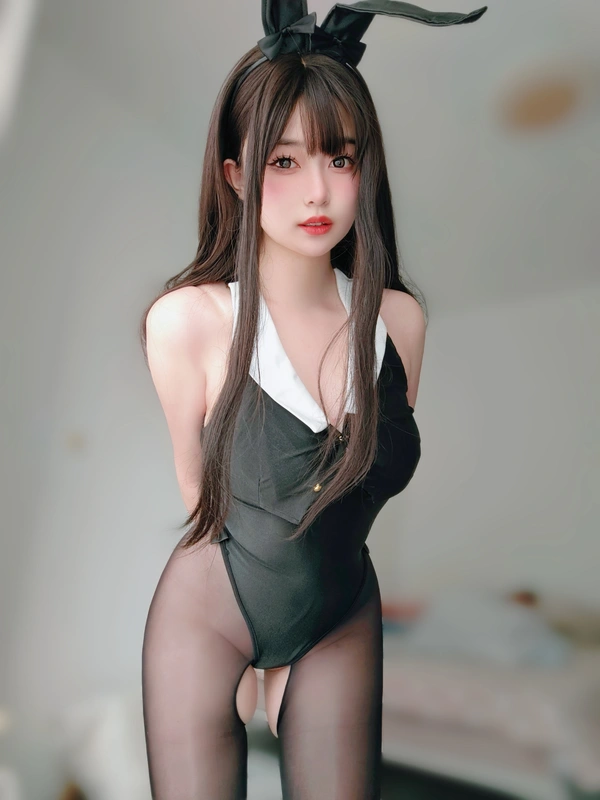 黑丝兔女郎 - 女主K